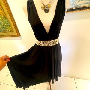 Max And Cleo Deep V Neckline Fit & Flare Black Party Dress Lace Waist  Sz M